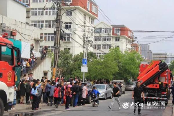 突發！青島一居民樓發生爆燃！已造1人死亡，7人受傷！3公里外有震感…