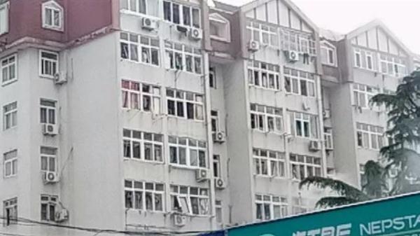 突發！青島一居民樓發生爆燃！已造1人死亡，7人受傷！3公里外有震感…